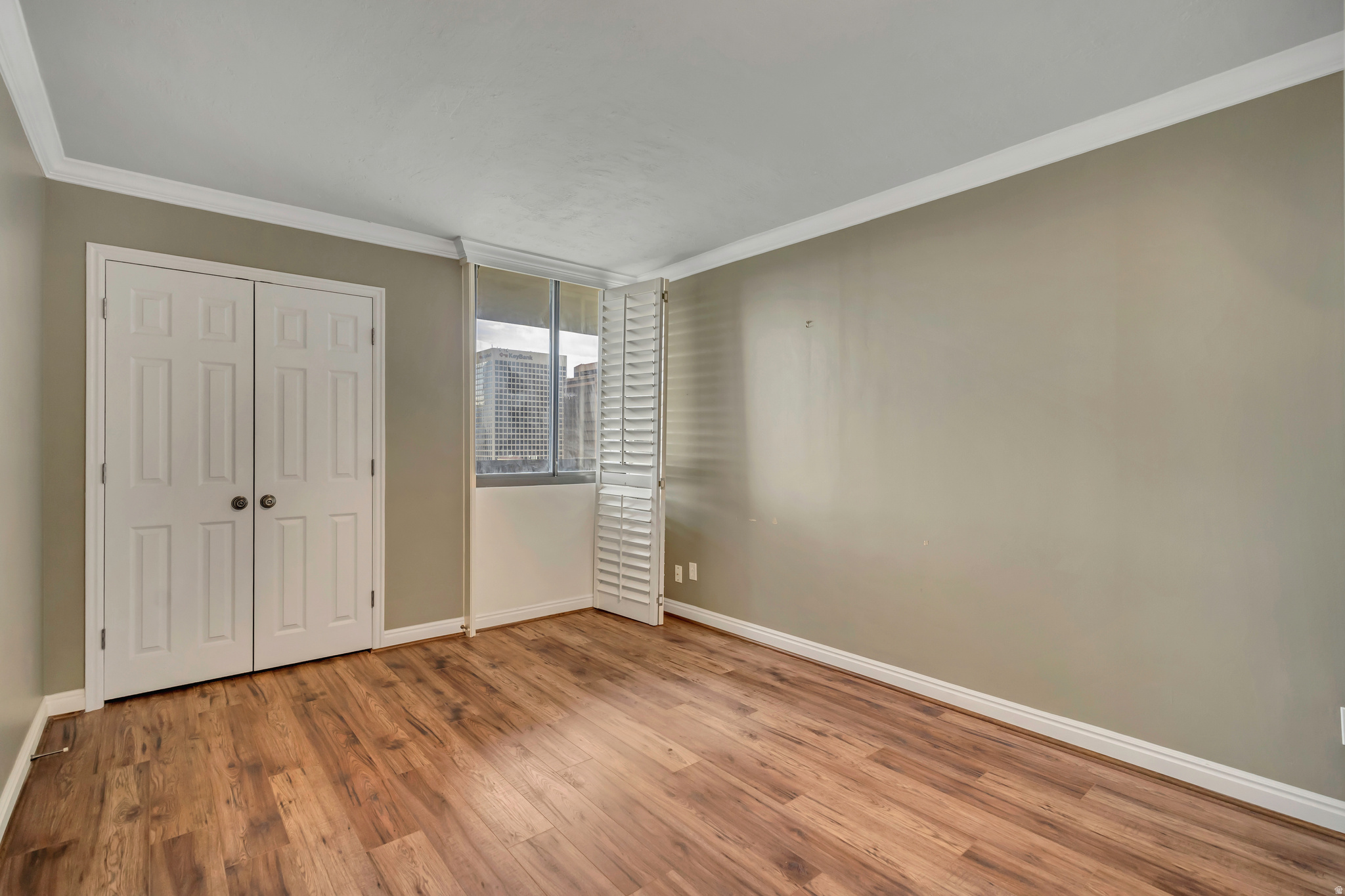 CANYON ROAD TOWERS - Residential