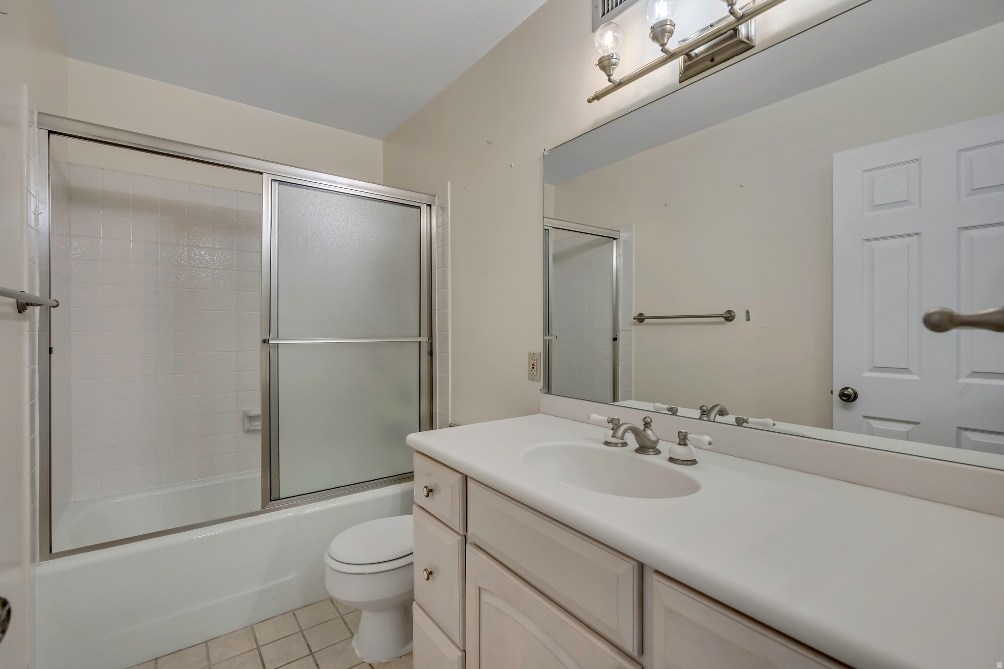 CANYON ROAD TOWERS - Residential