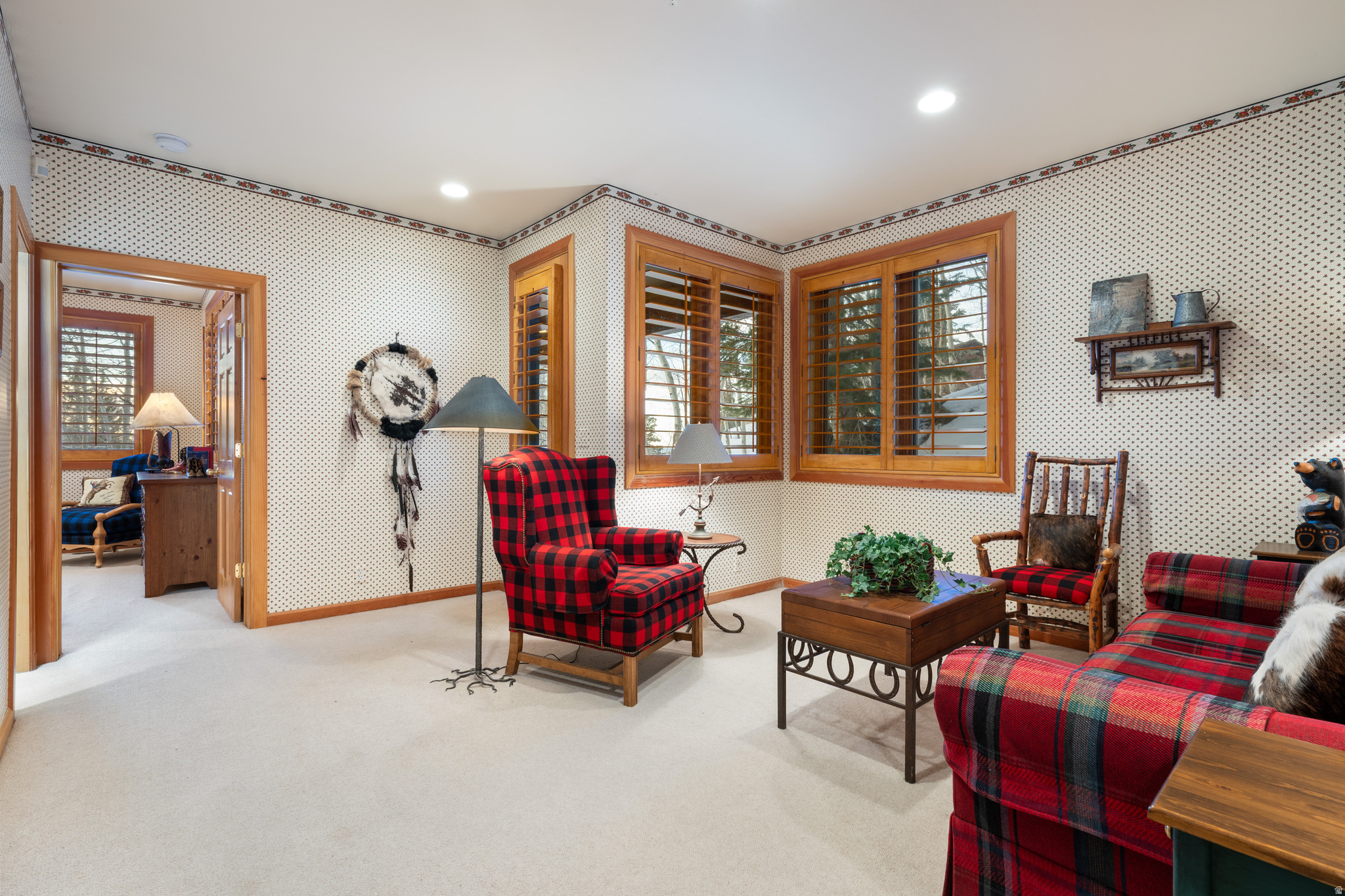 DOUBLE EAGLE AT SILVER LAKE - Residential