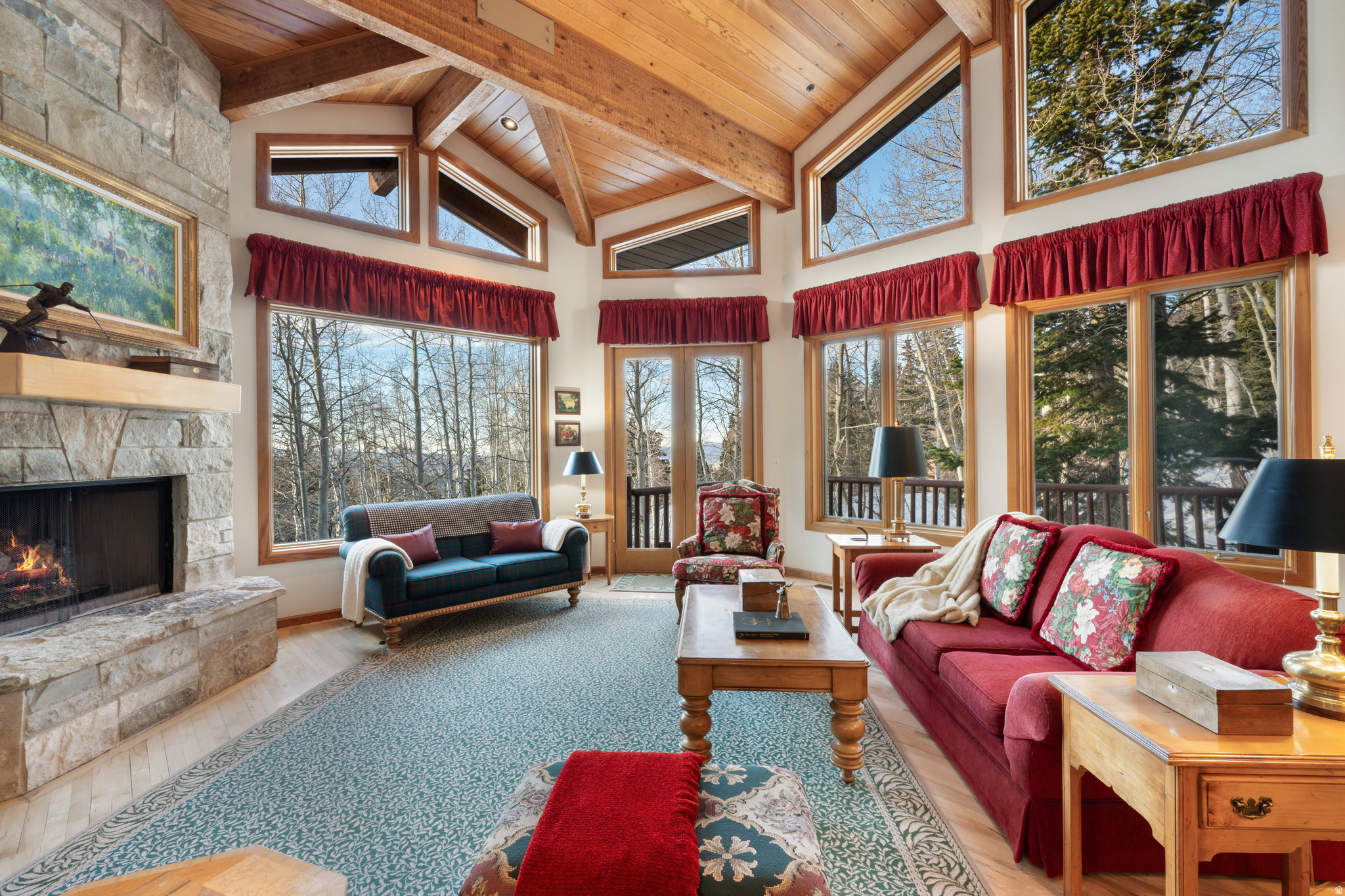 DOUBLE EAGLE AT SILVER LAKE - Residential