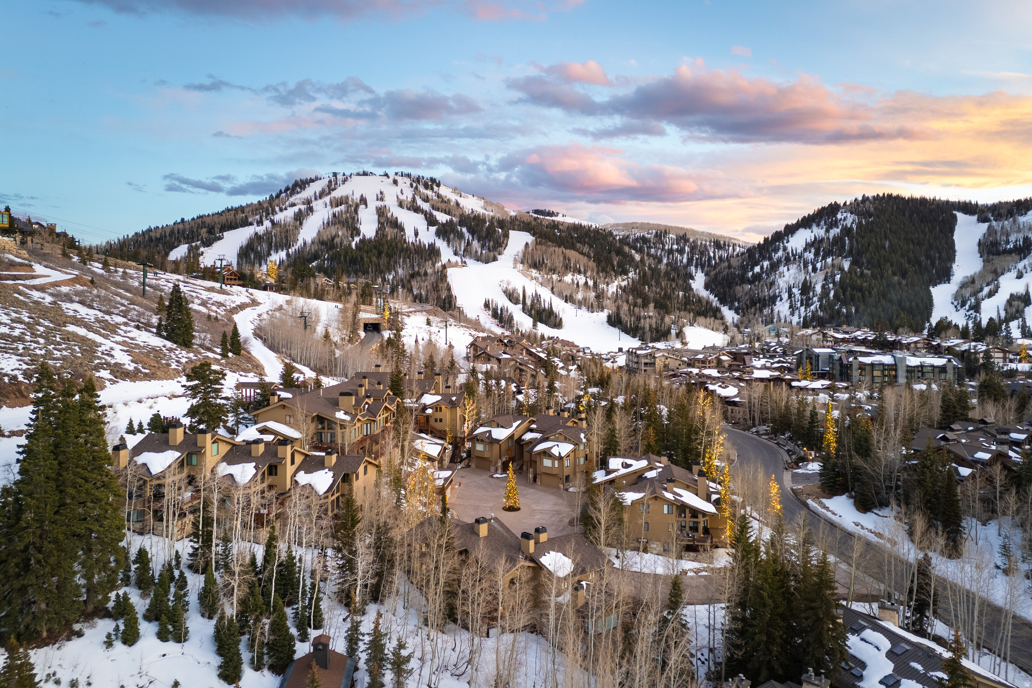 DOUBLE EAGLE AT SILVER LAKE - Residential