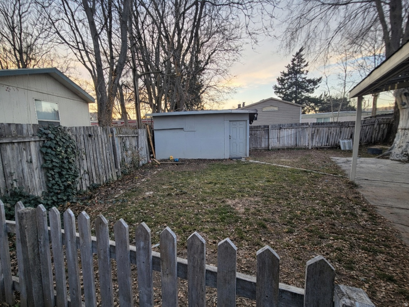 SANDY MOBILE PARK - Residential