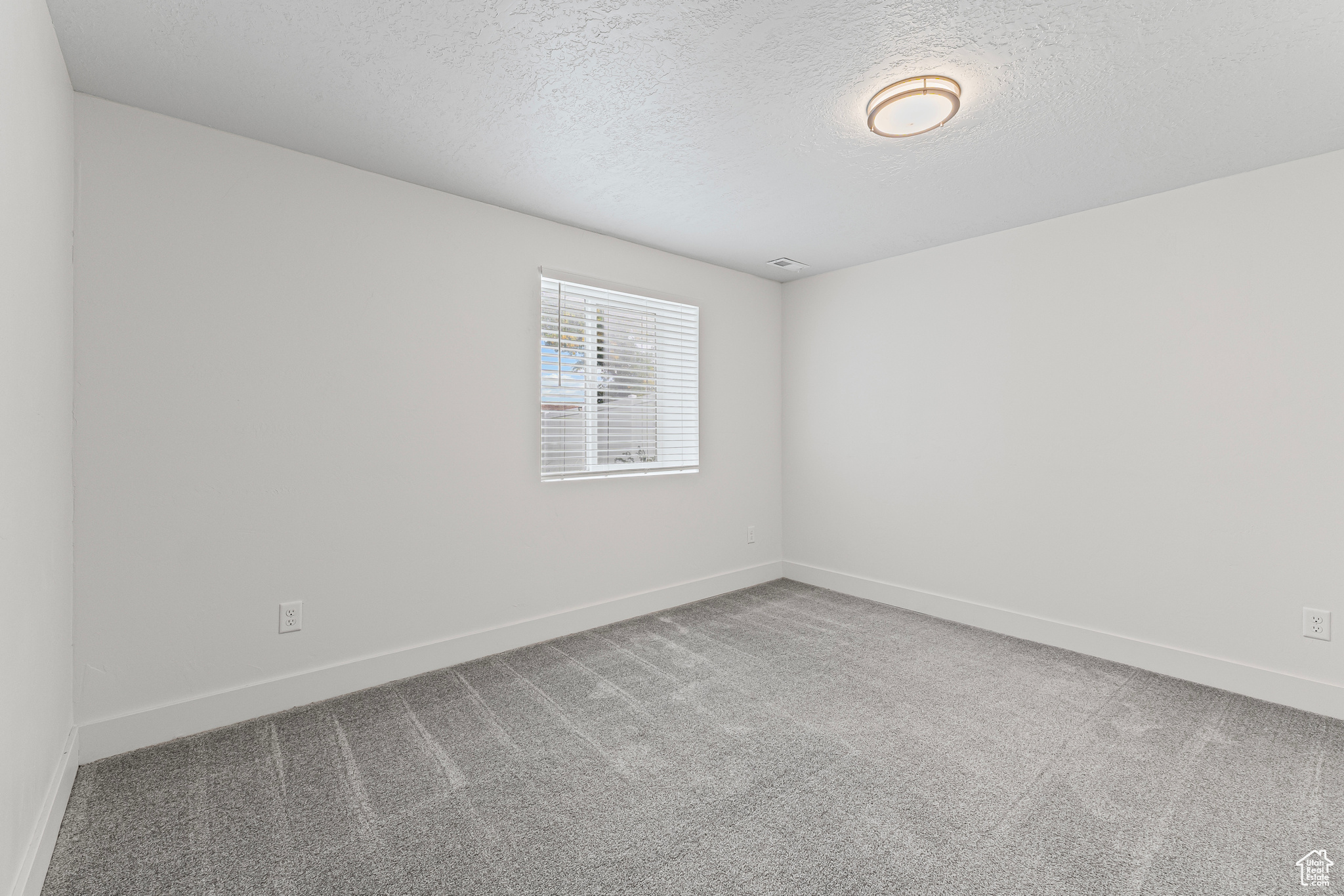 DEER RUN AT WILLAD BAY - Residential