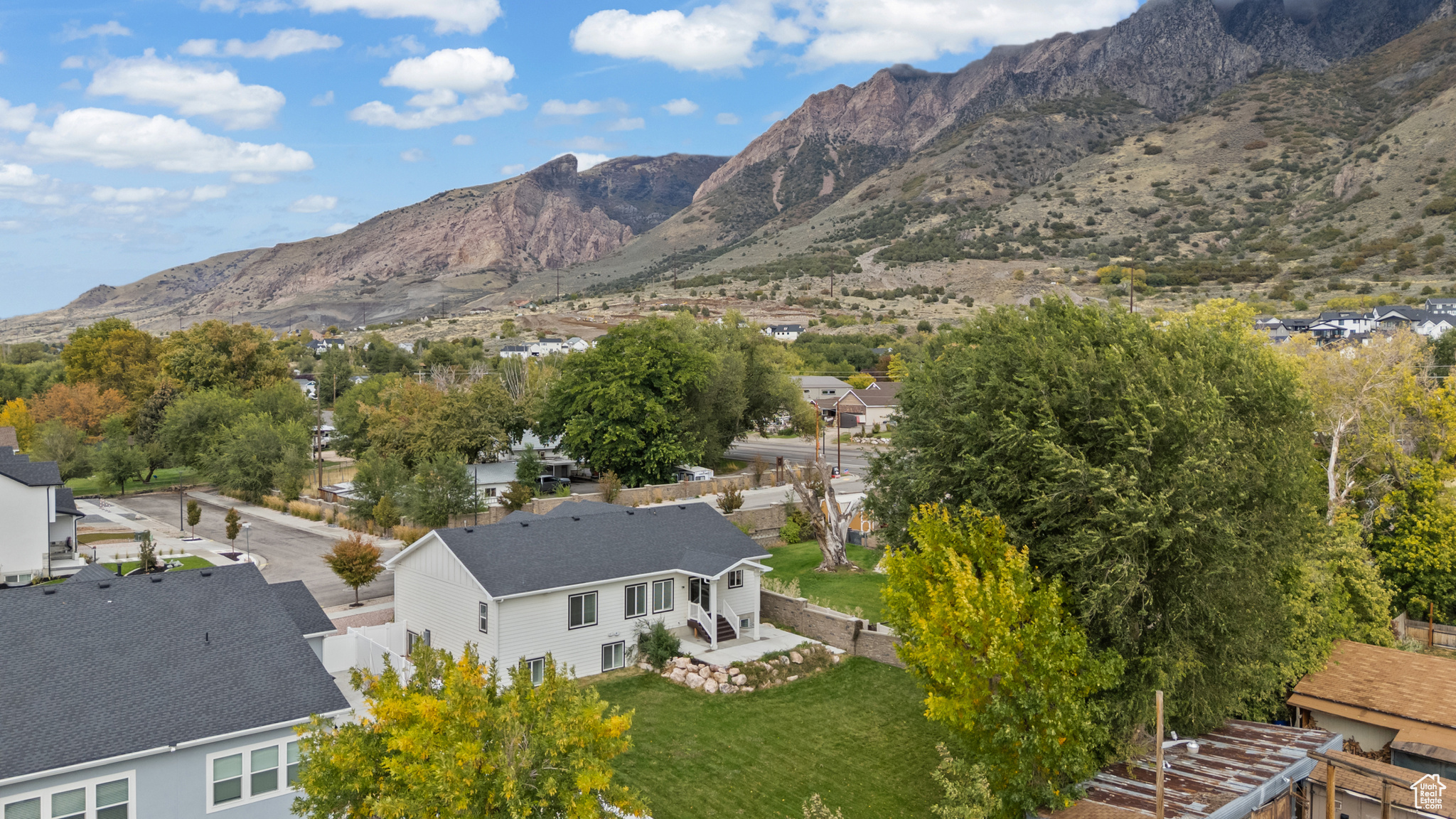 DEER RUN AT WILLAD BAY - Residential