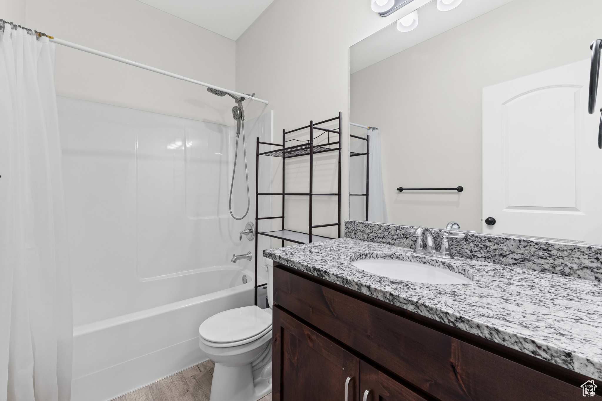 DEER RUN AT WILLAD BAY - Residential