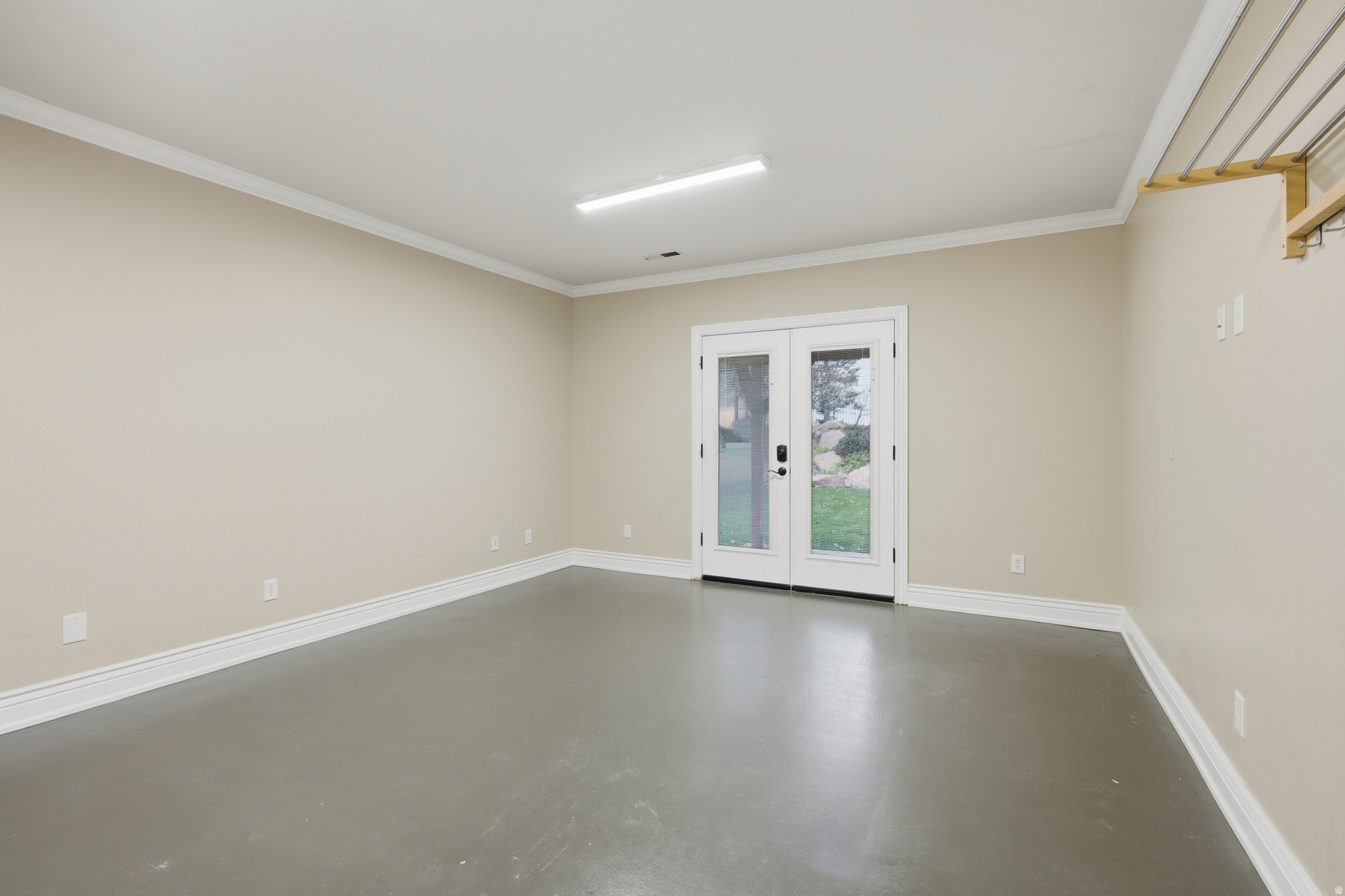 DORCHESTER POINTE - Residential