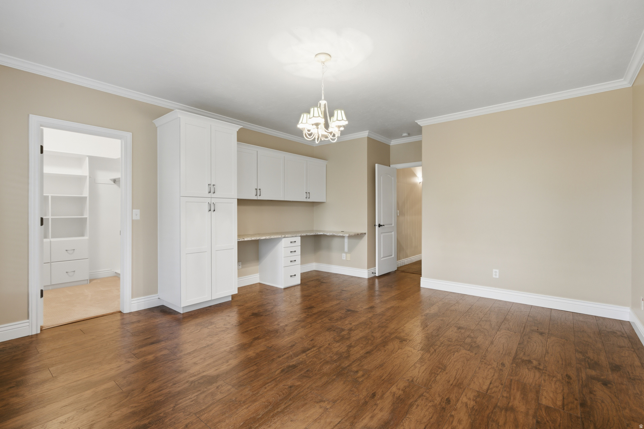 DORCHESTER POINTE - Residential