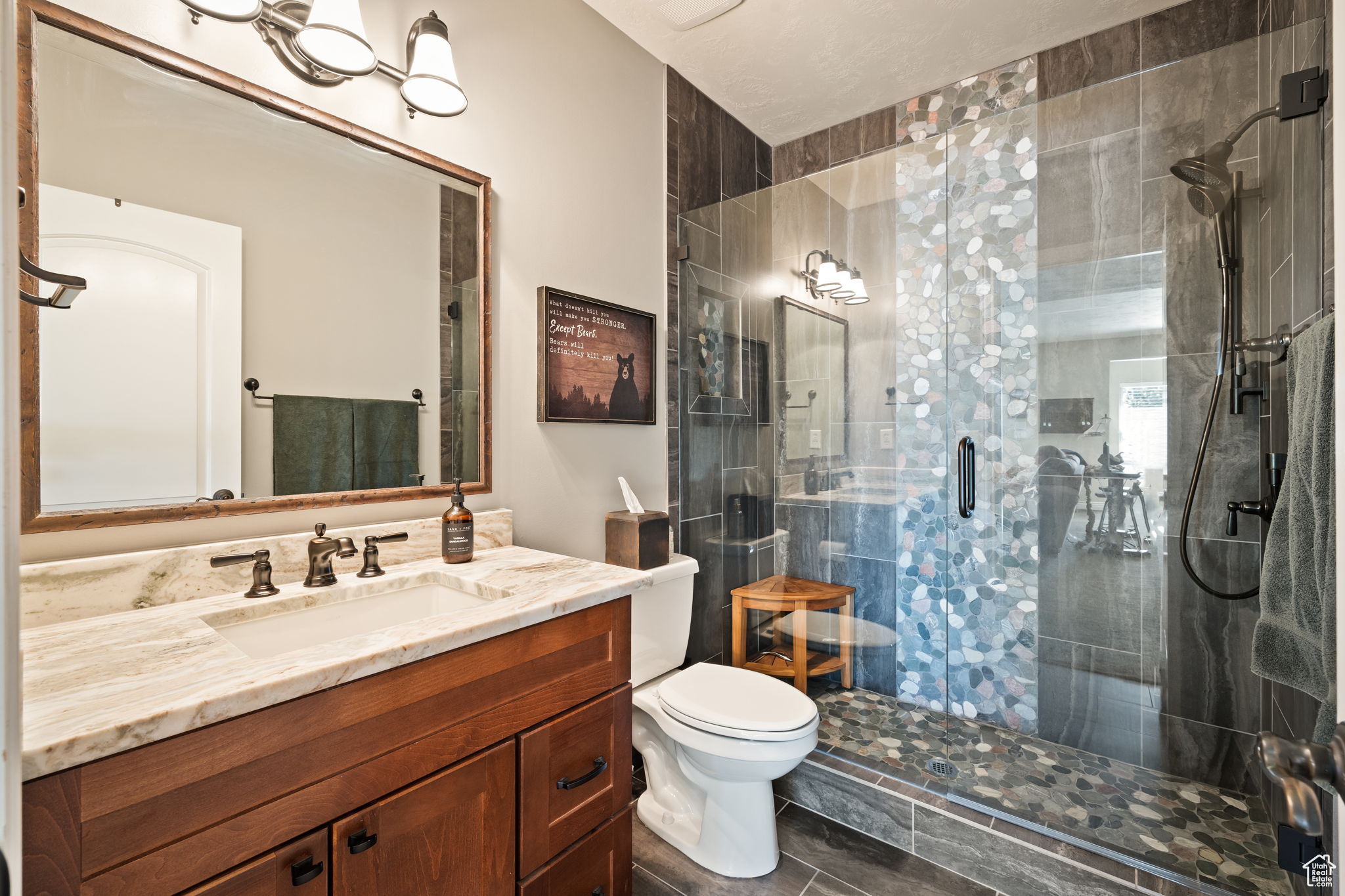 DORCHESTER POINTE - Residential
