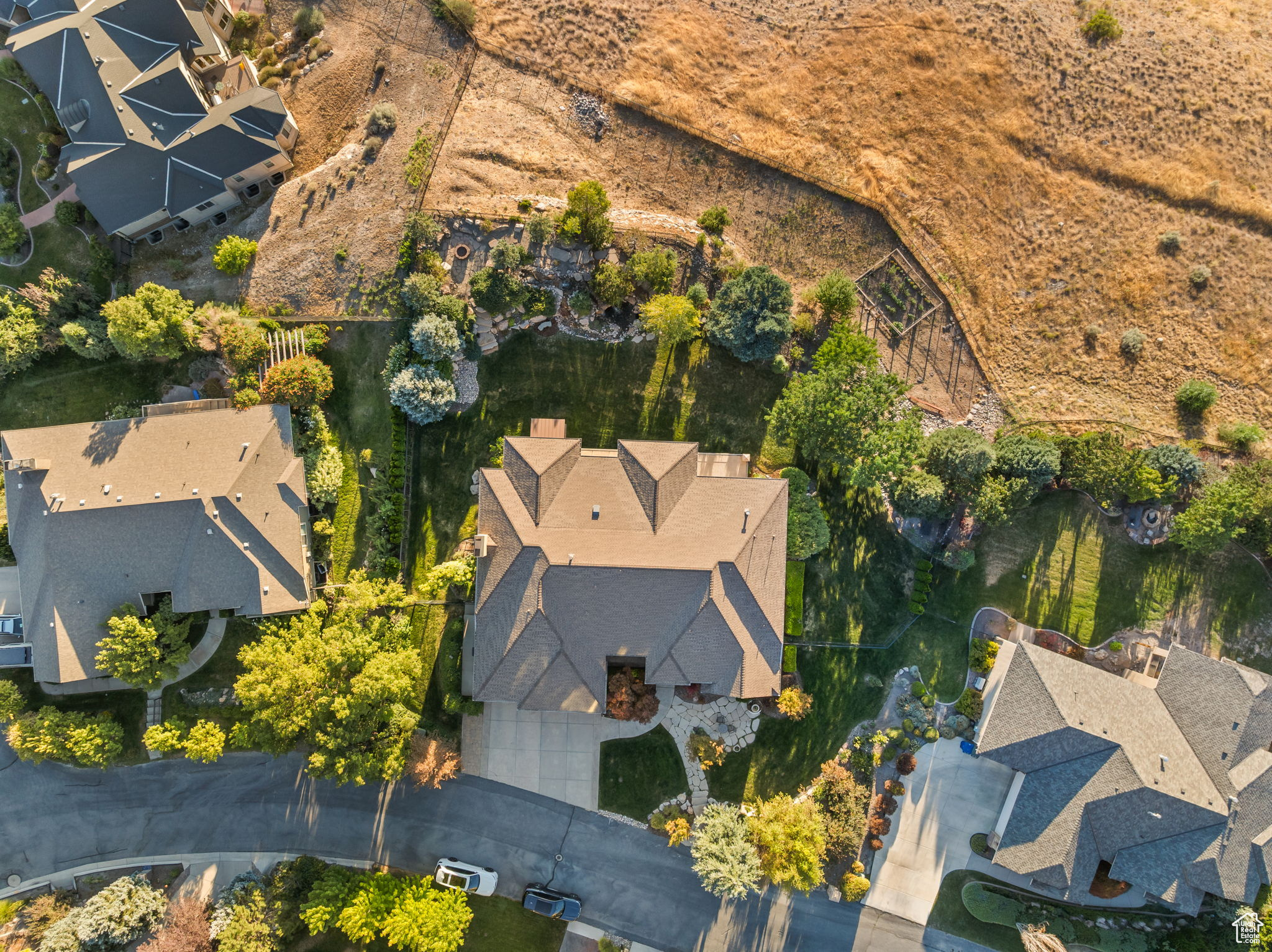 DORCHESTER POINTE - Residential