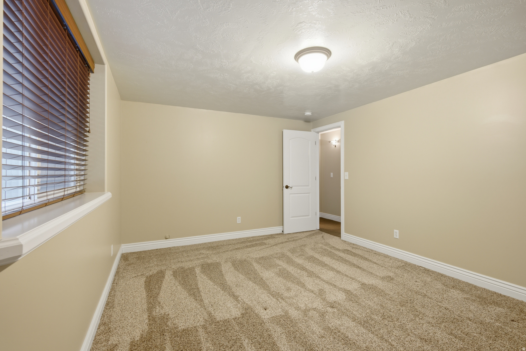 DORCHESTER POINTE - Residential