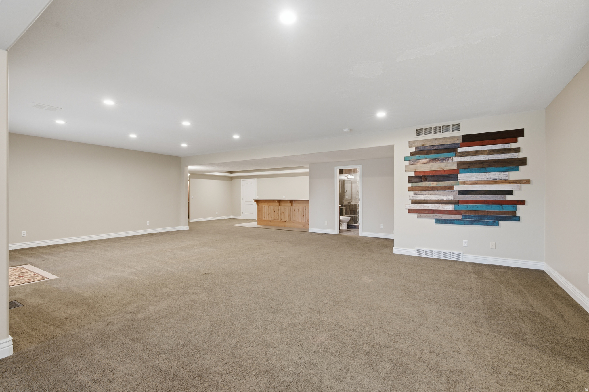 DORCHESTER POINTE - Residential