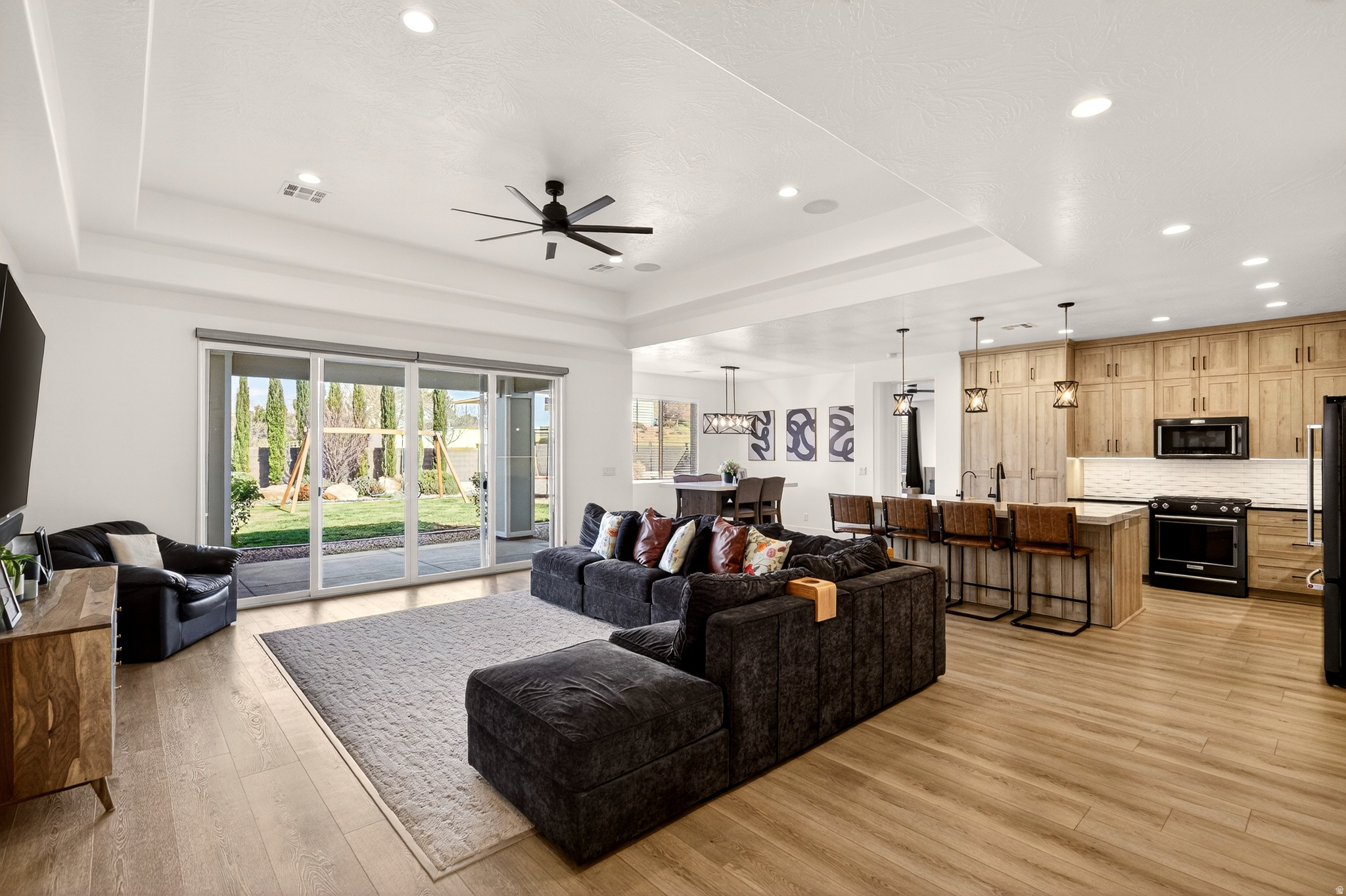 RUSTED HILLS PH 6 - Residential