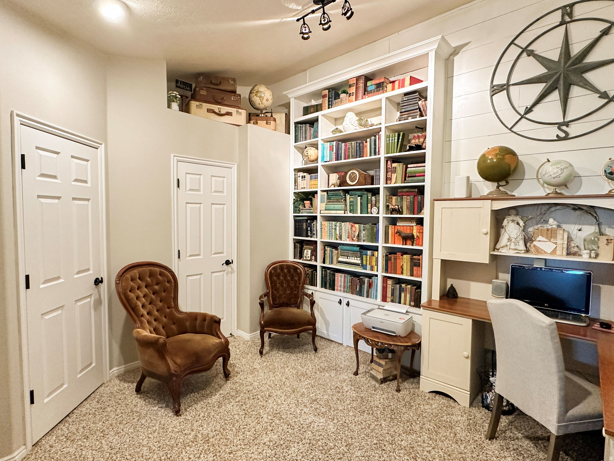 PHEASANT HOLLOW WEST - Residential