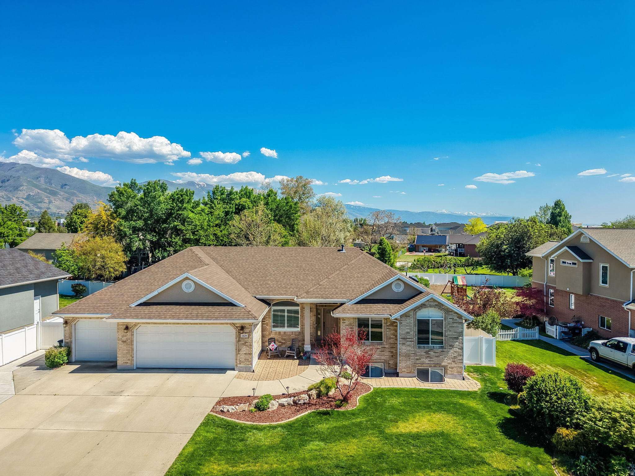FLINT MEADOWS SUBDIV - Residential