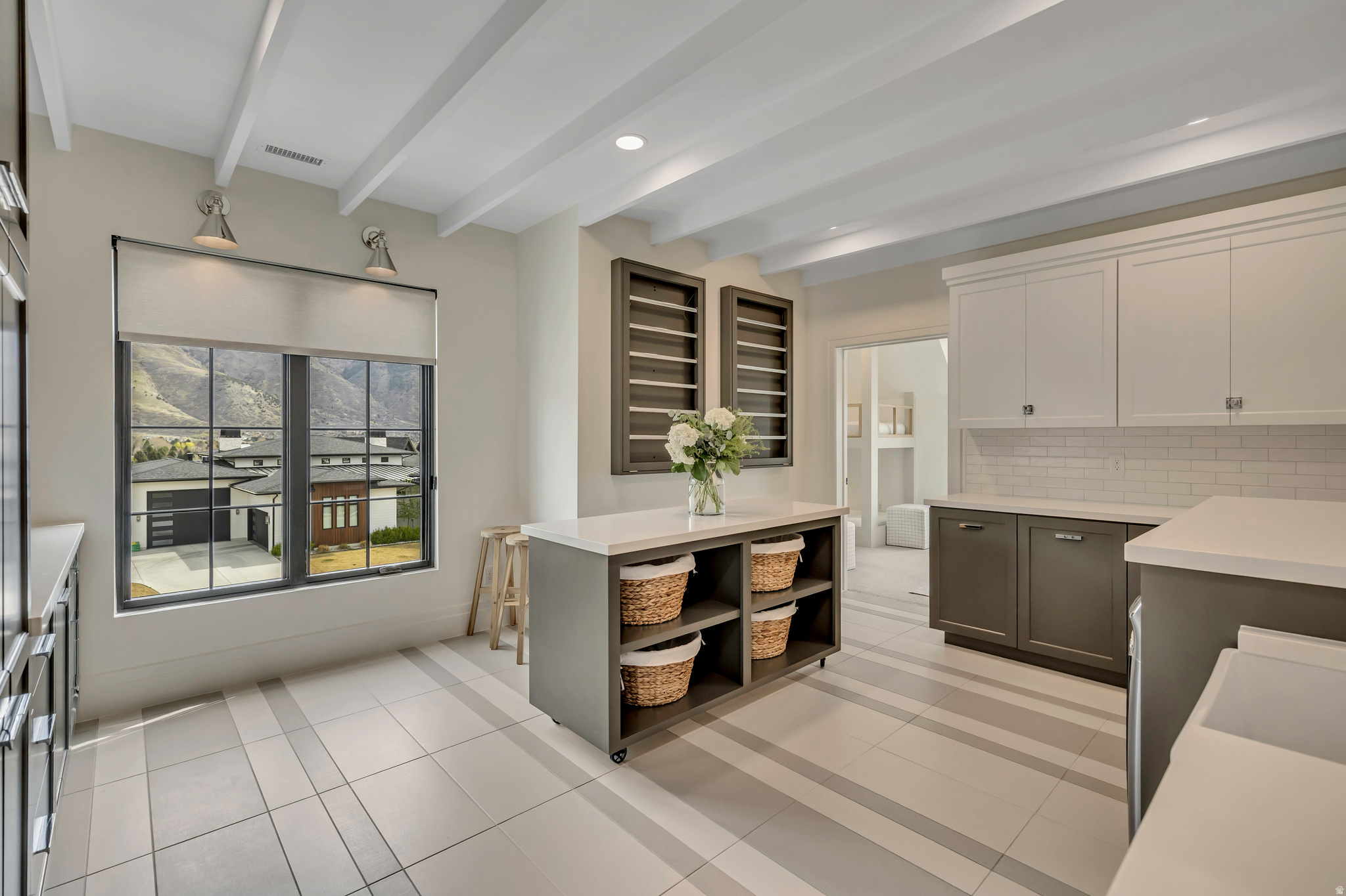NORTH POINT VIEW - Residential