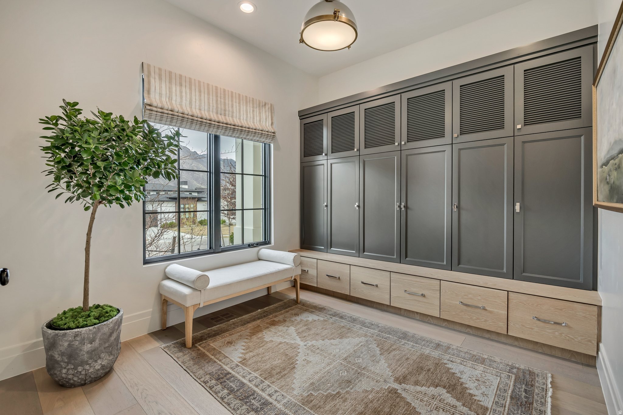 NORTH POINT VIEW - Residential