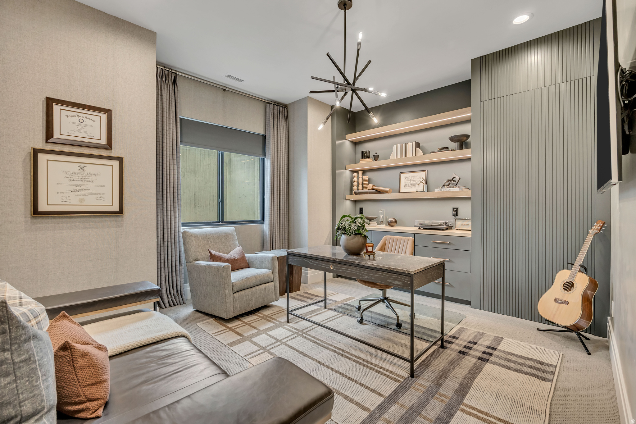 NORTH POINT VIEW - Residential