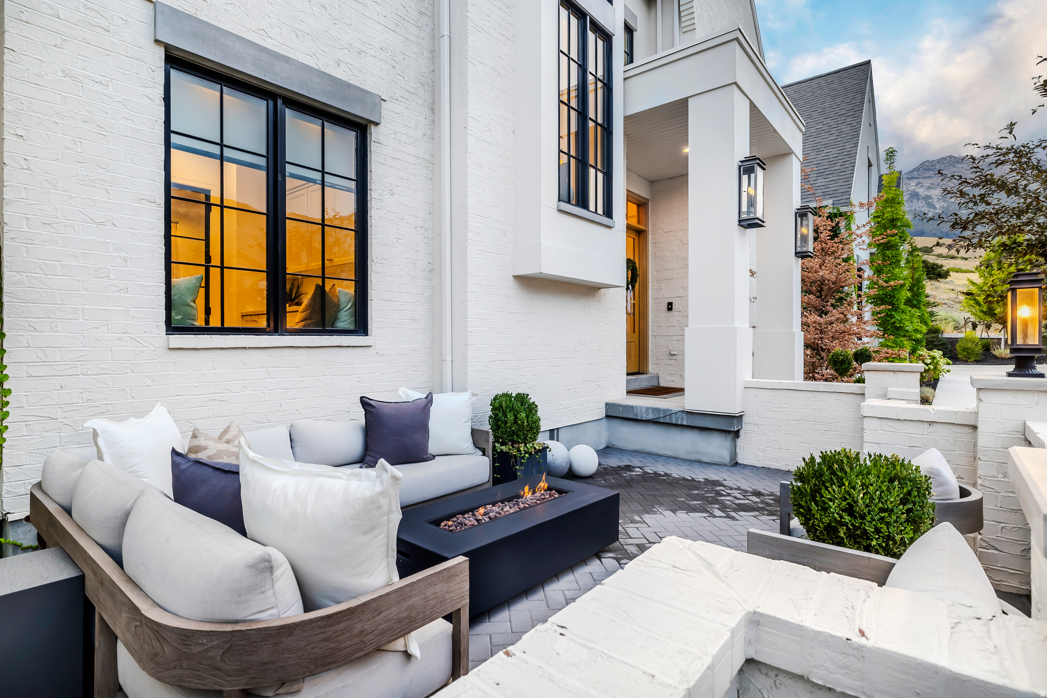 NORTH POINT VIEW - Residential