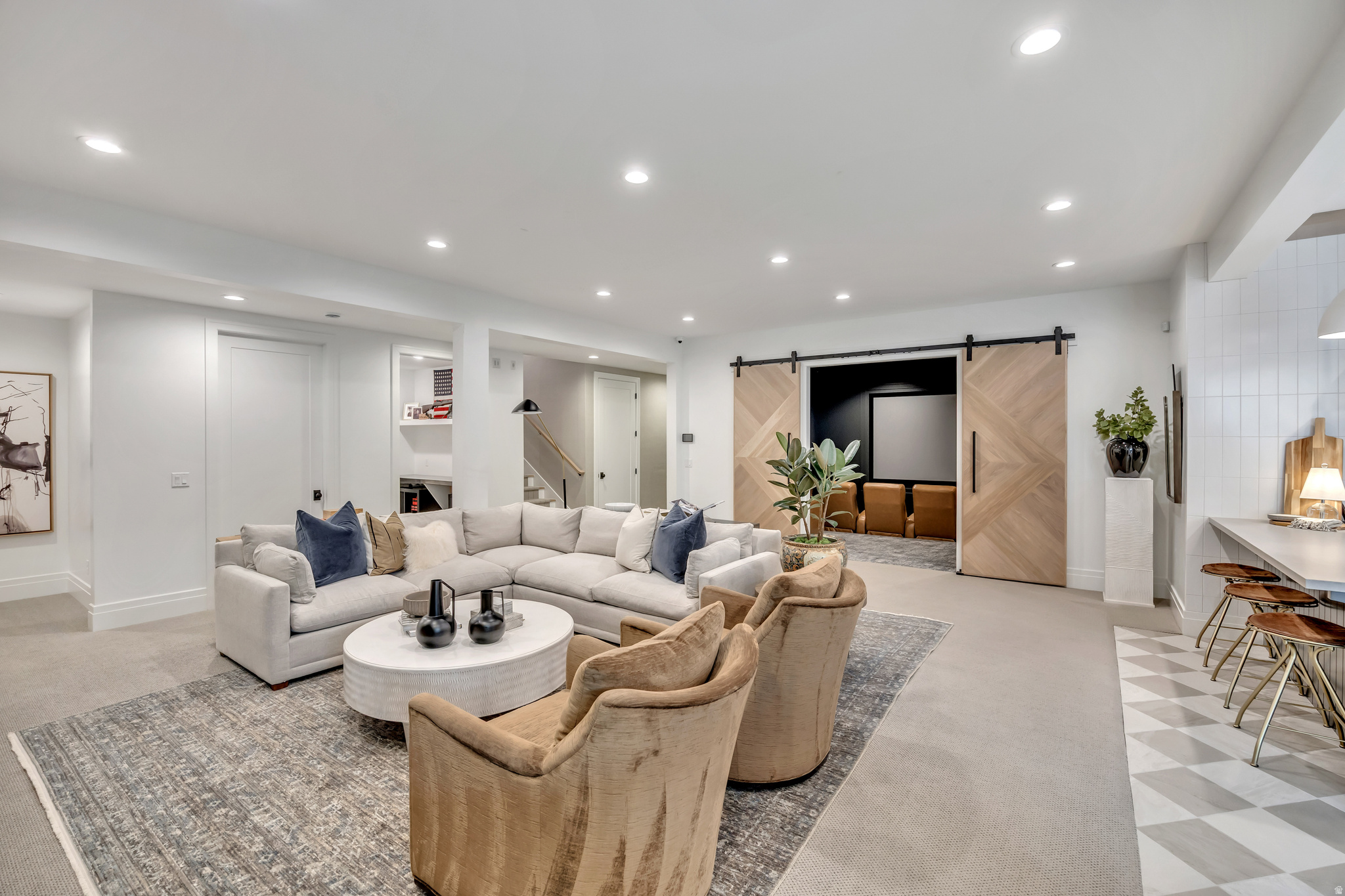 NORTH POINT VIEW - Residential
