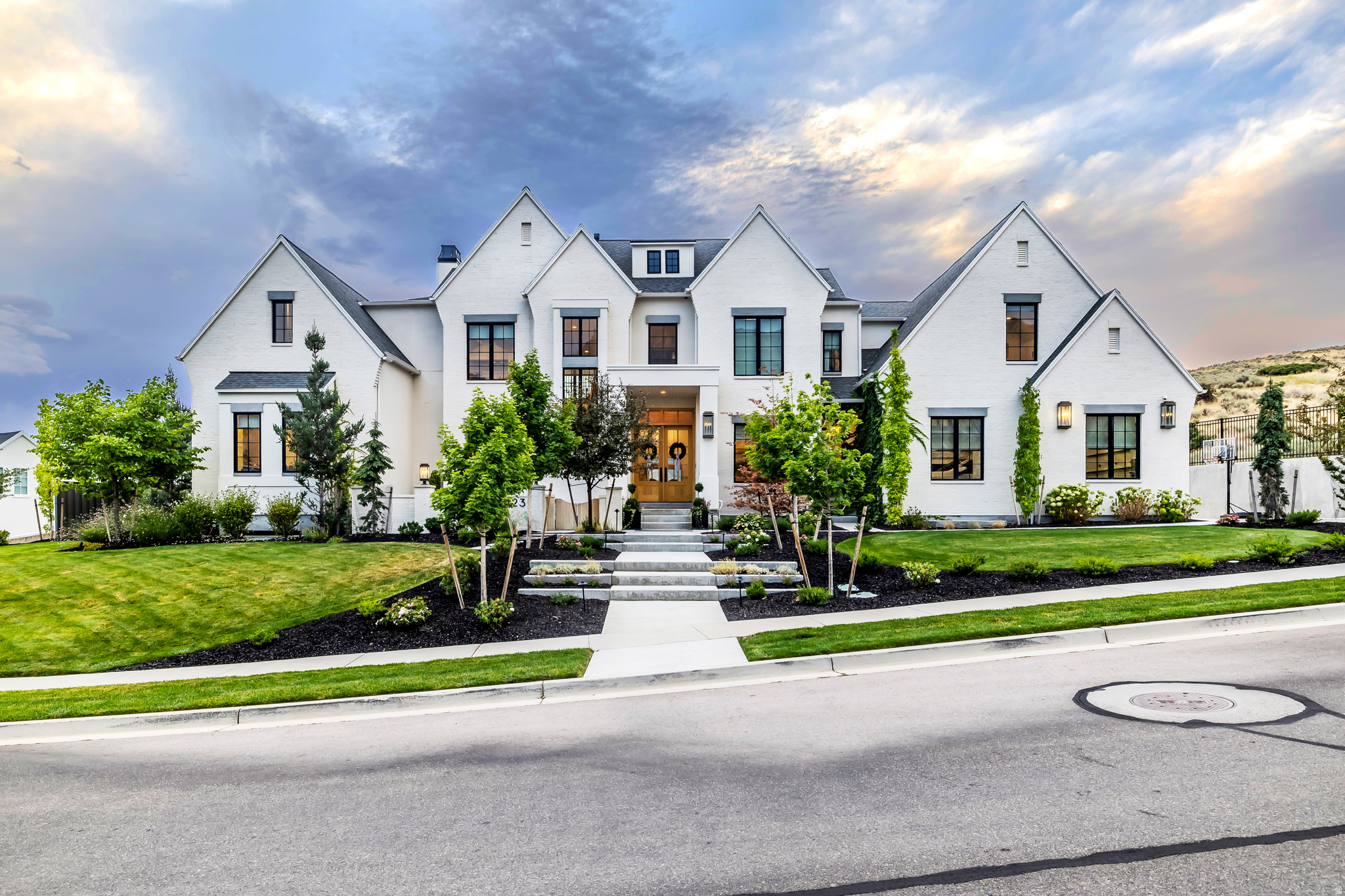 NORTH POINT VIEW - Residential