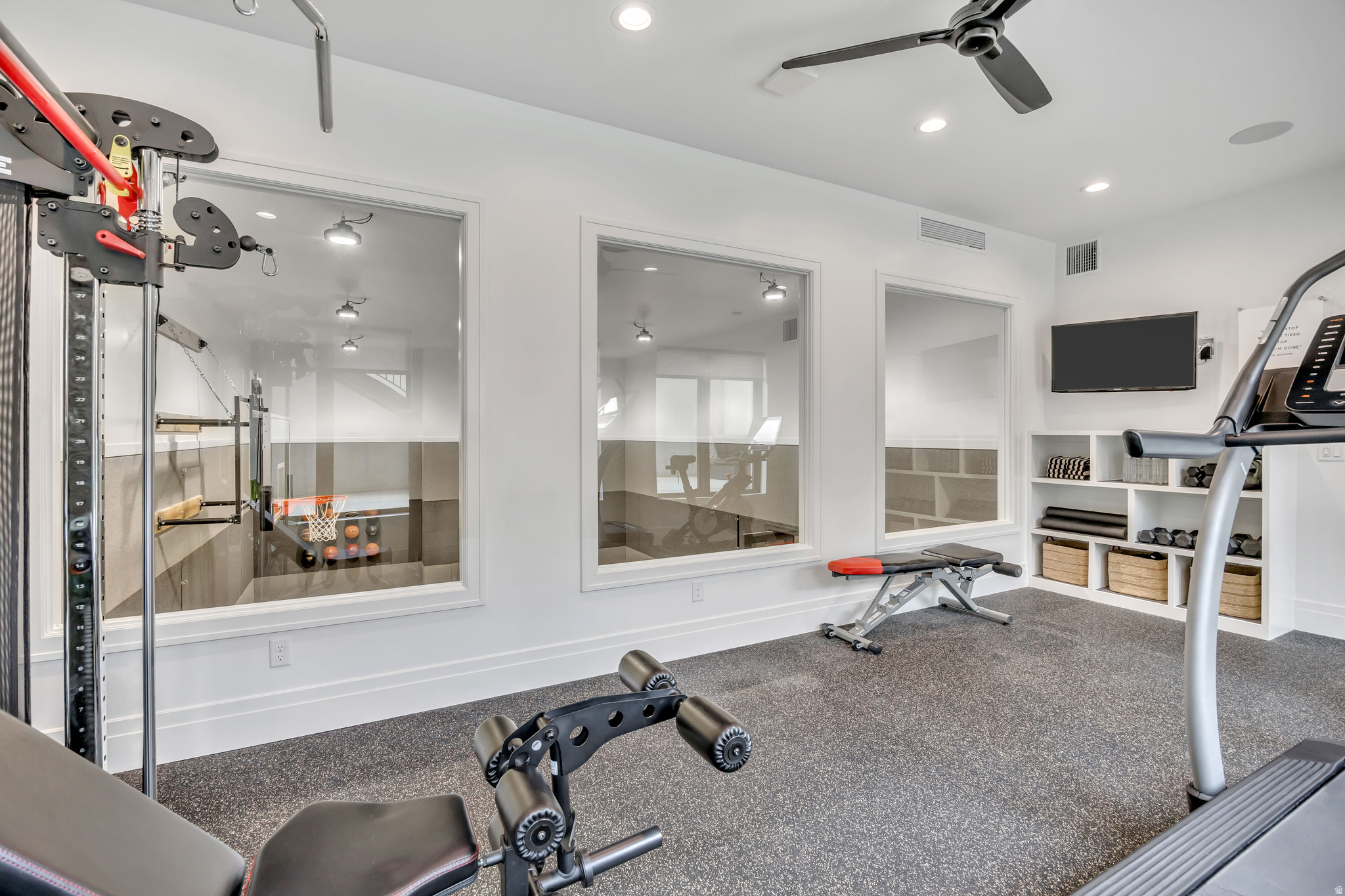 NORTH POINT VIEW - Residential