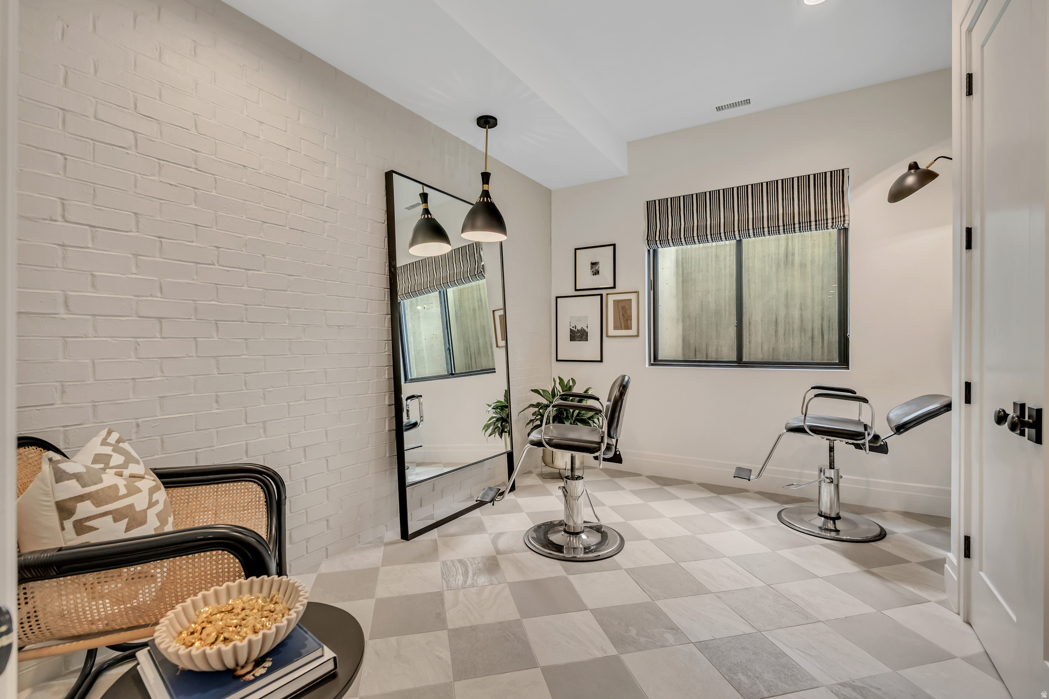 NORTH POINT VIEW - Residential