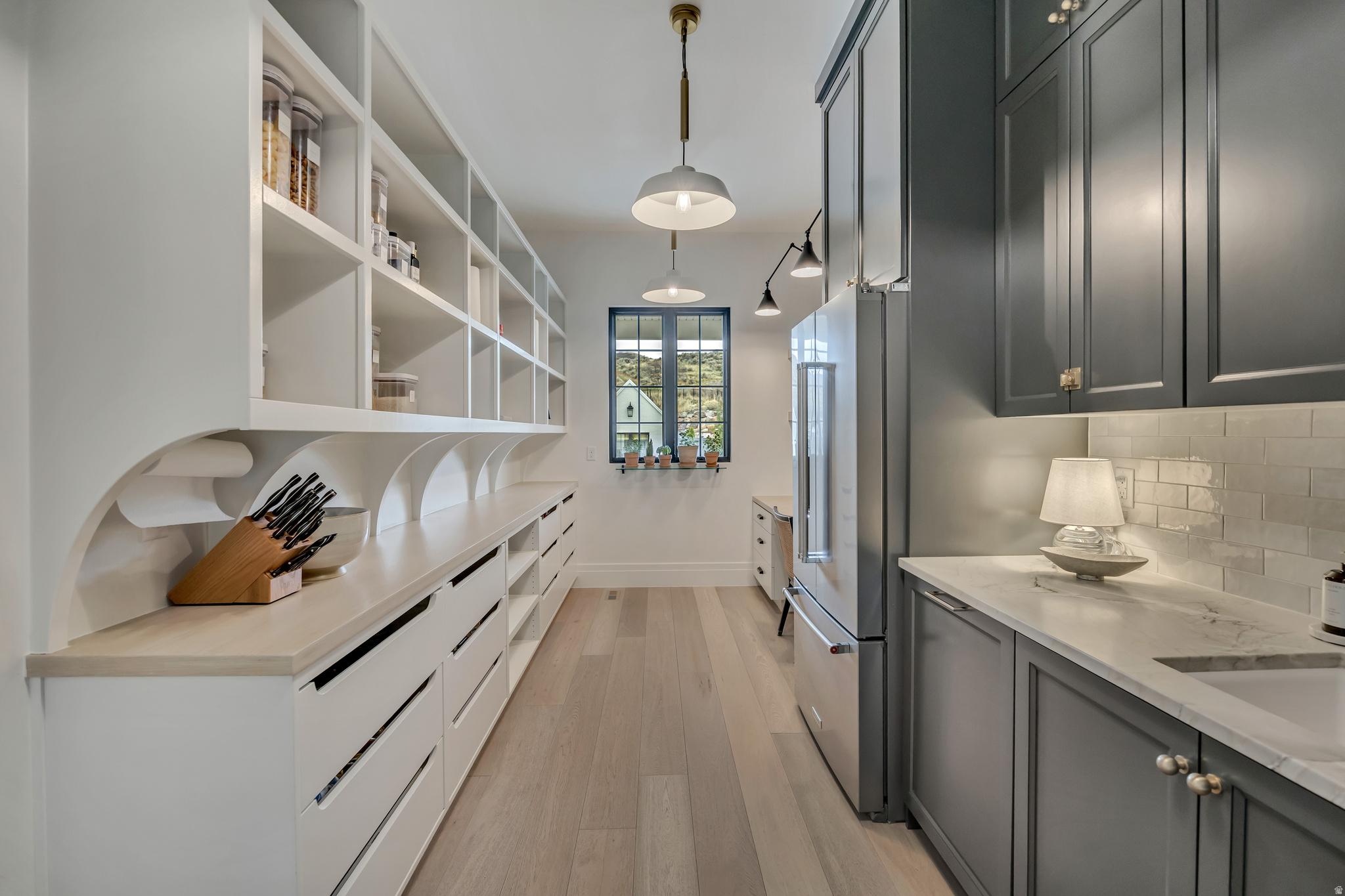NORTH POINT VIEW - Residential