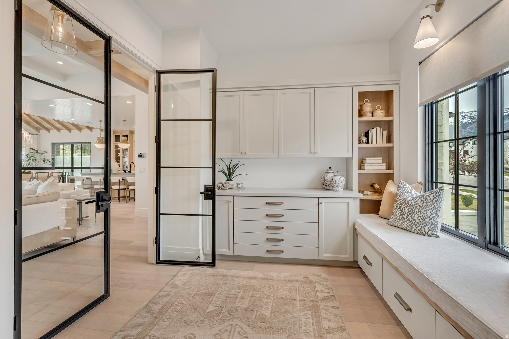 NORTH POINT VIEW - Residential