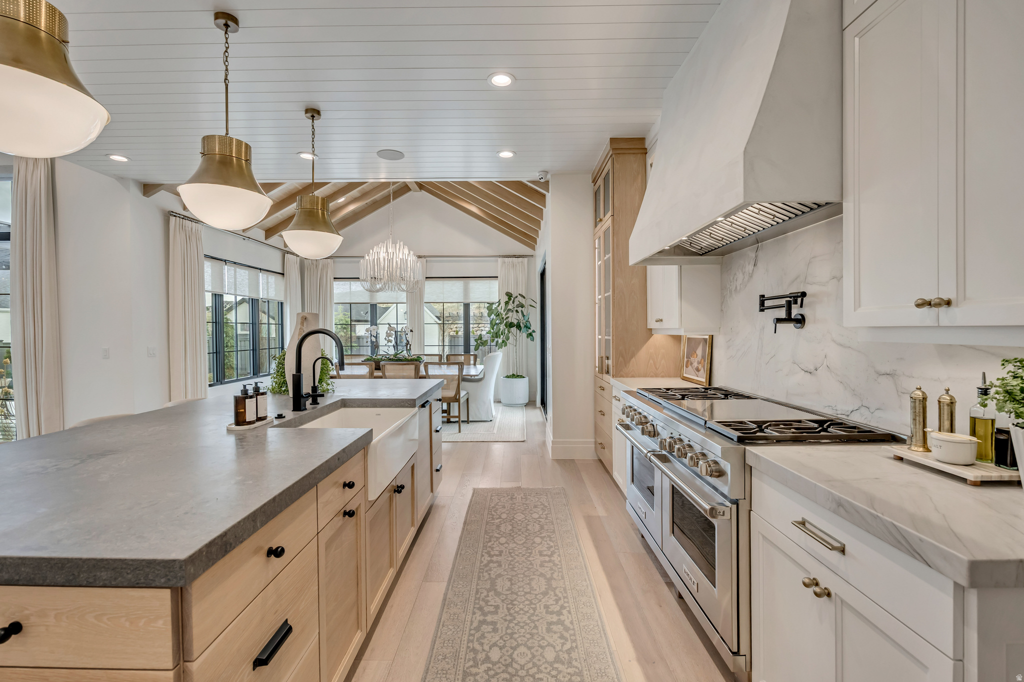 NORTH POINT VIEW - Residential