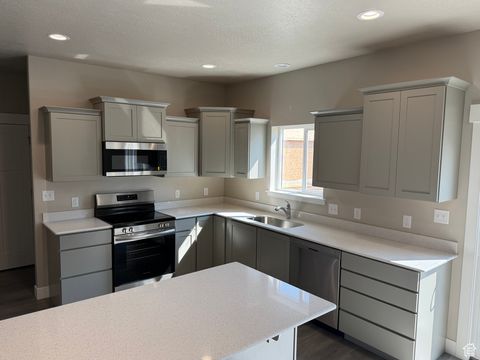 Tiny photo for 468 N 460 E #LOT 7, Salem, UT 84653 (MLS # 2108188)