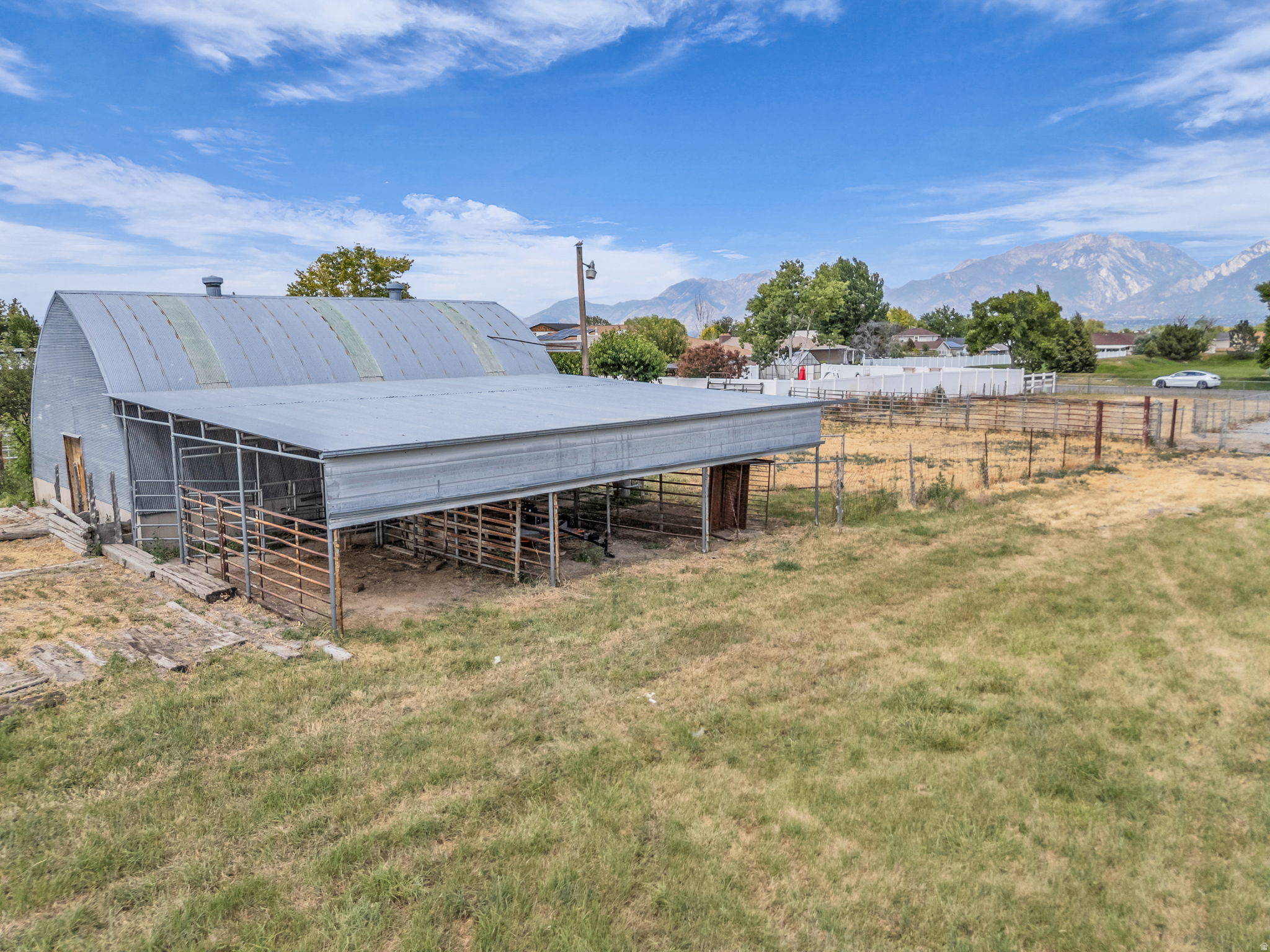 MEADOWS - Residential