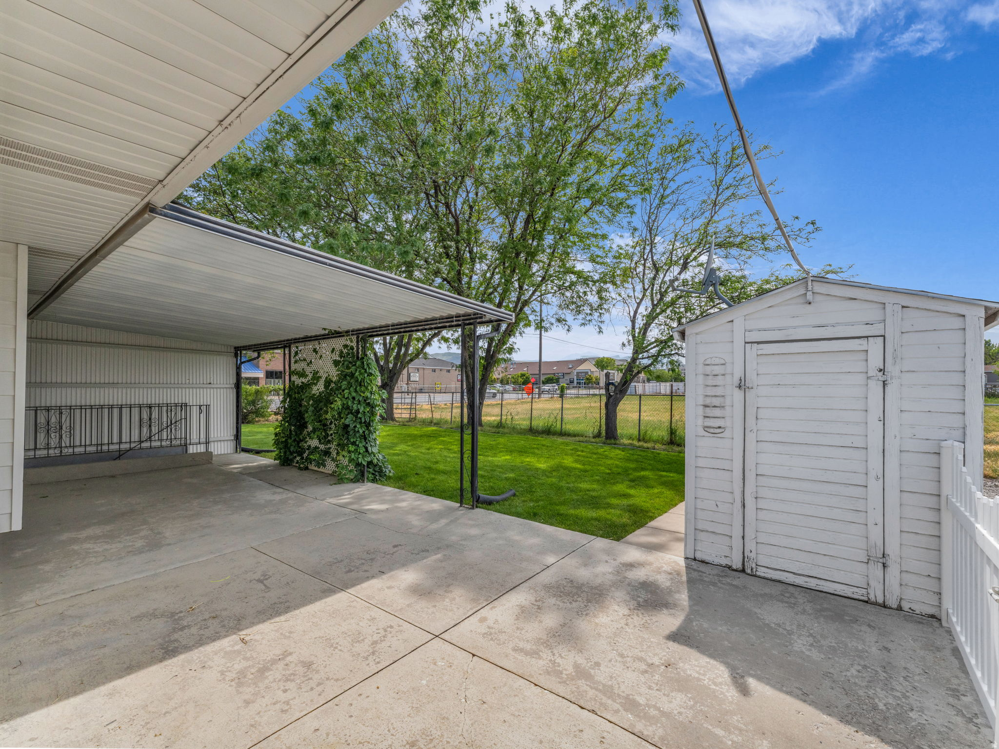 MEADOWS - Residential