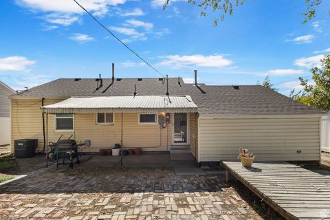 Tiny photo for 381 E 2400 S, South Salt Lake, UT 84115 (MLS # 2114808)