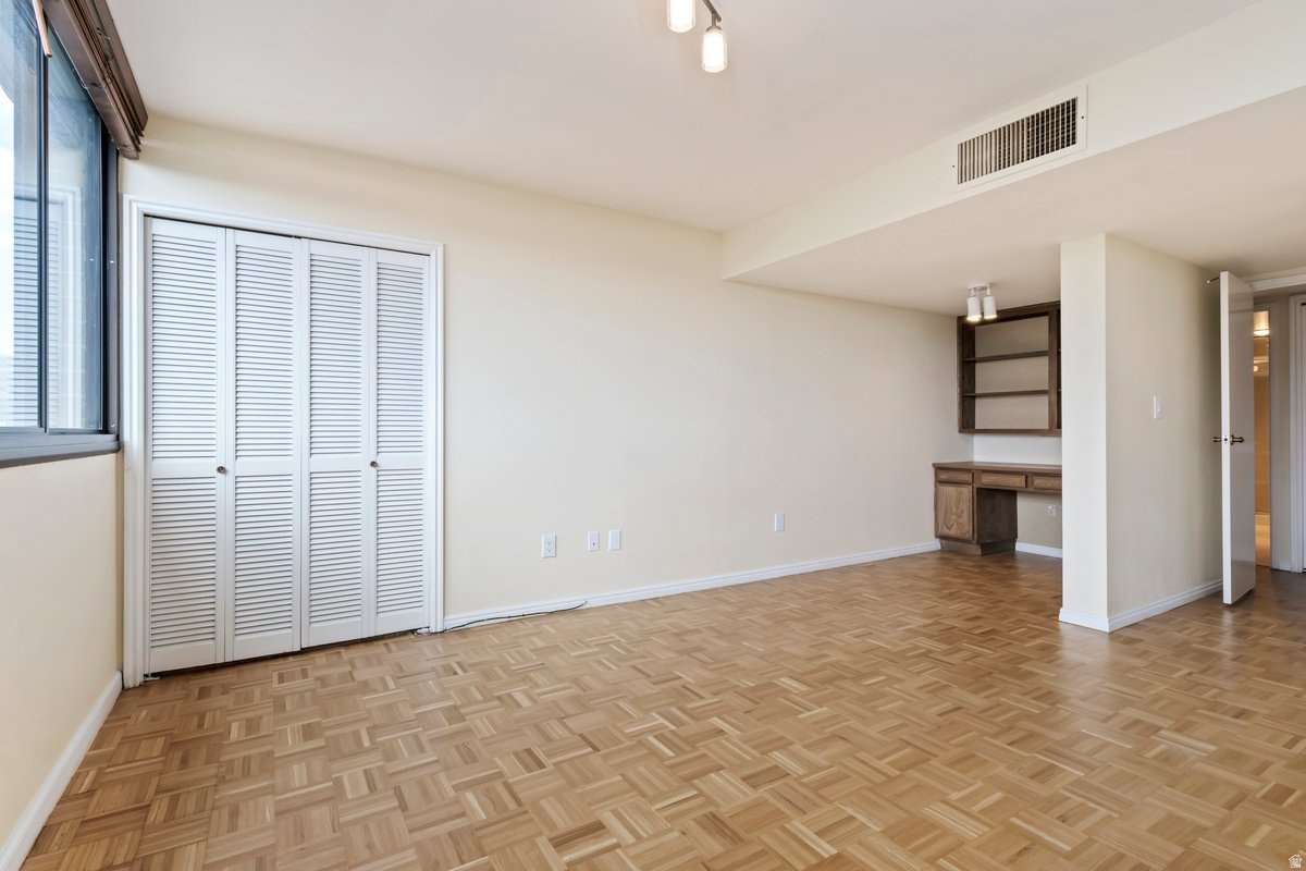 ZION SUMMIT CONDM - Residential