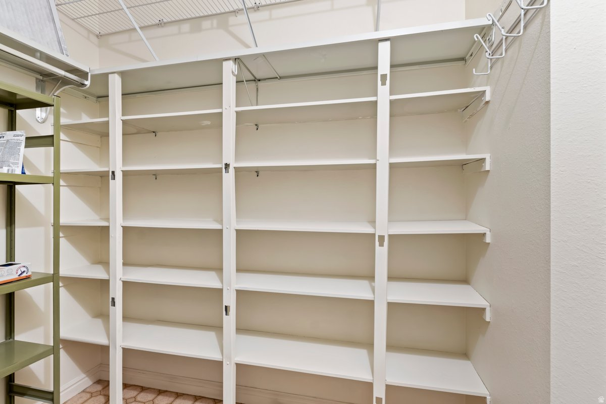 ZION SUMMIT CONDM - Residential