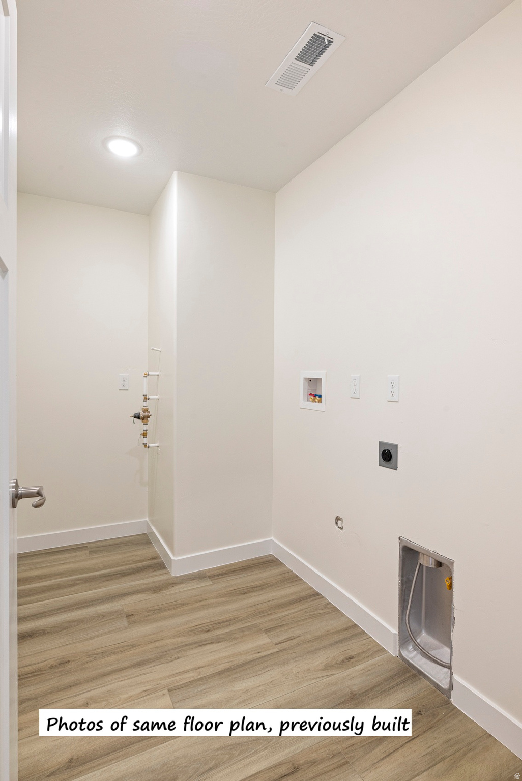 HAWKS LANDING - Residential