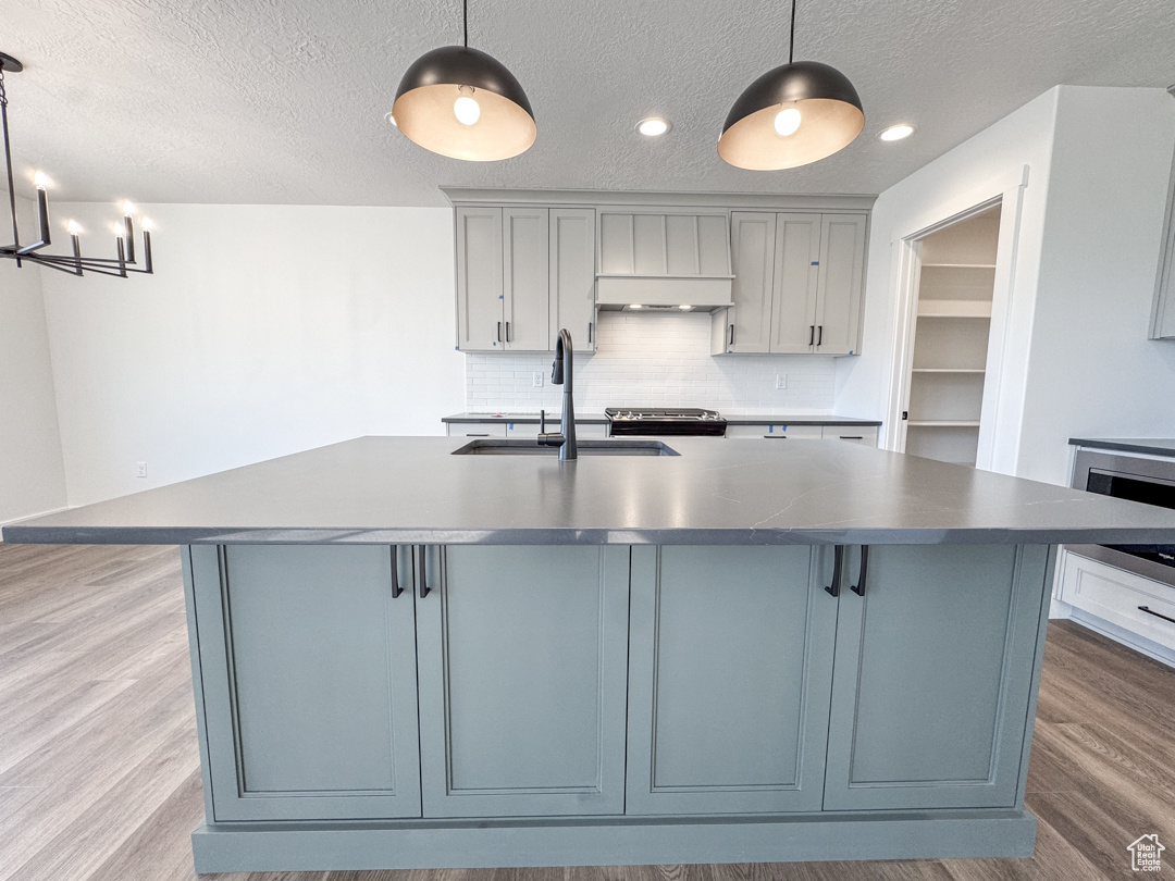 DIAMOND E - Residential