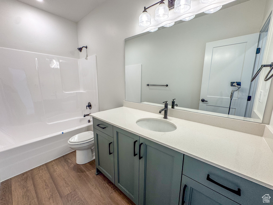 DIAMOND E - Residential