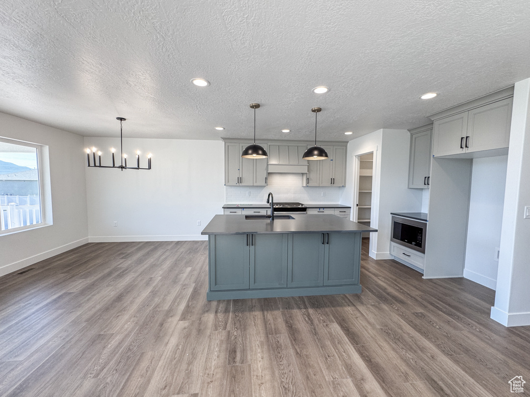 DIAMOND E - Residential