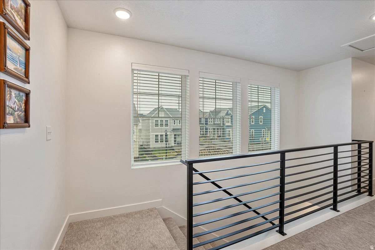 DAYBREAK - Residential