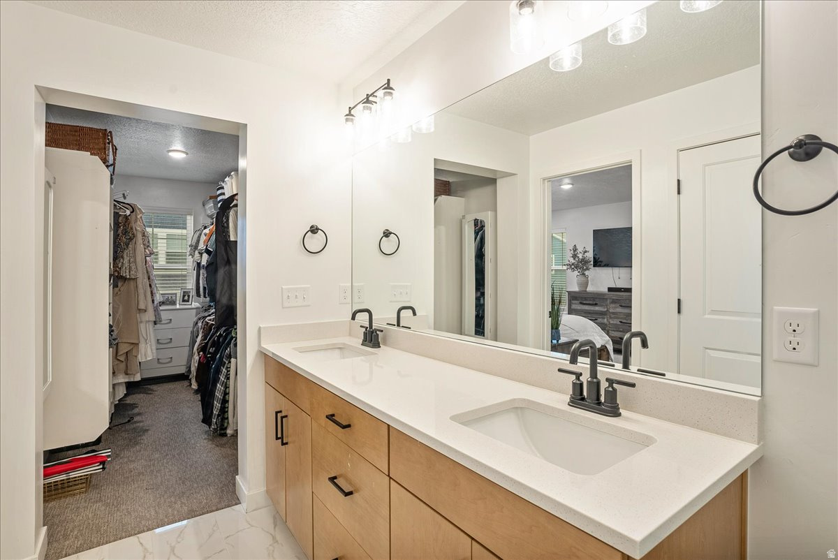 DAYBREAK - Residential