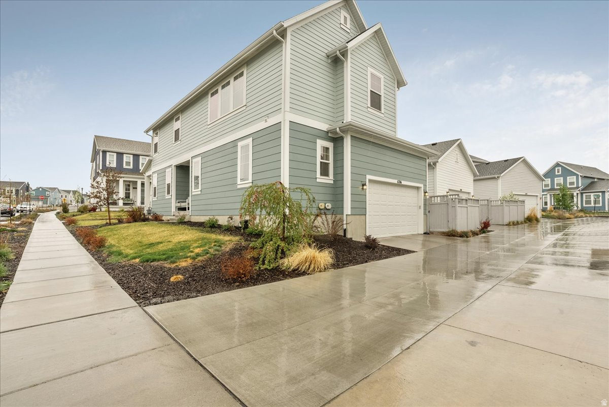 DAYBREAK - Residential