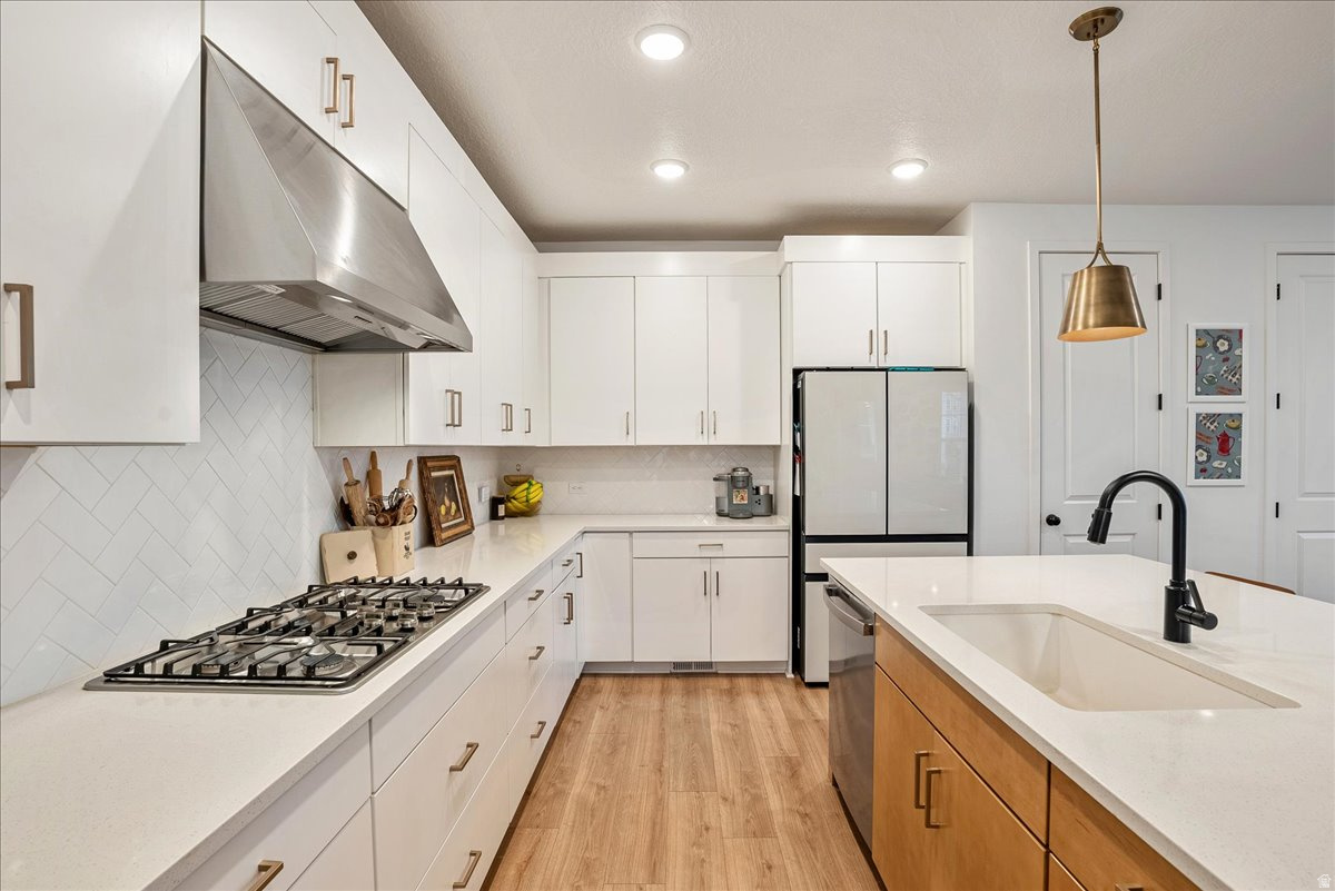 DAYBREAK - Residential