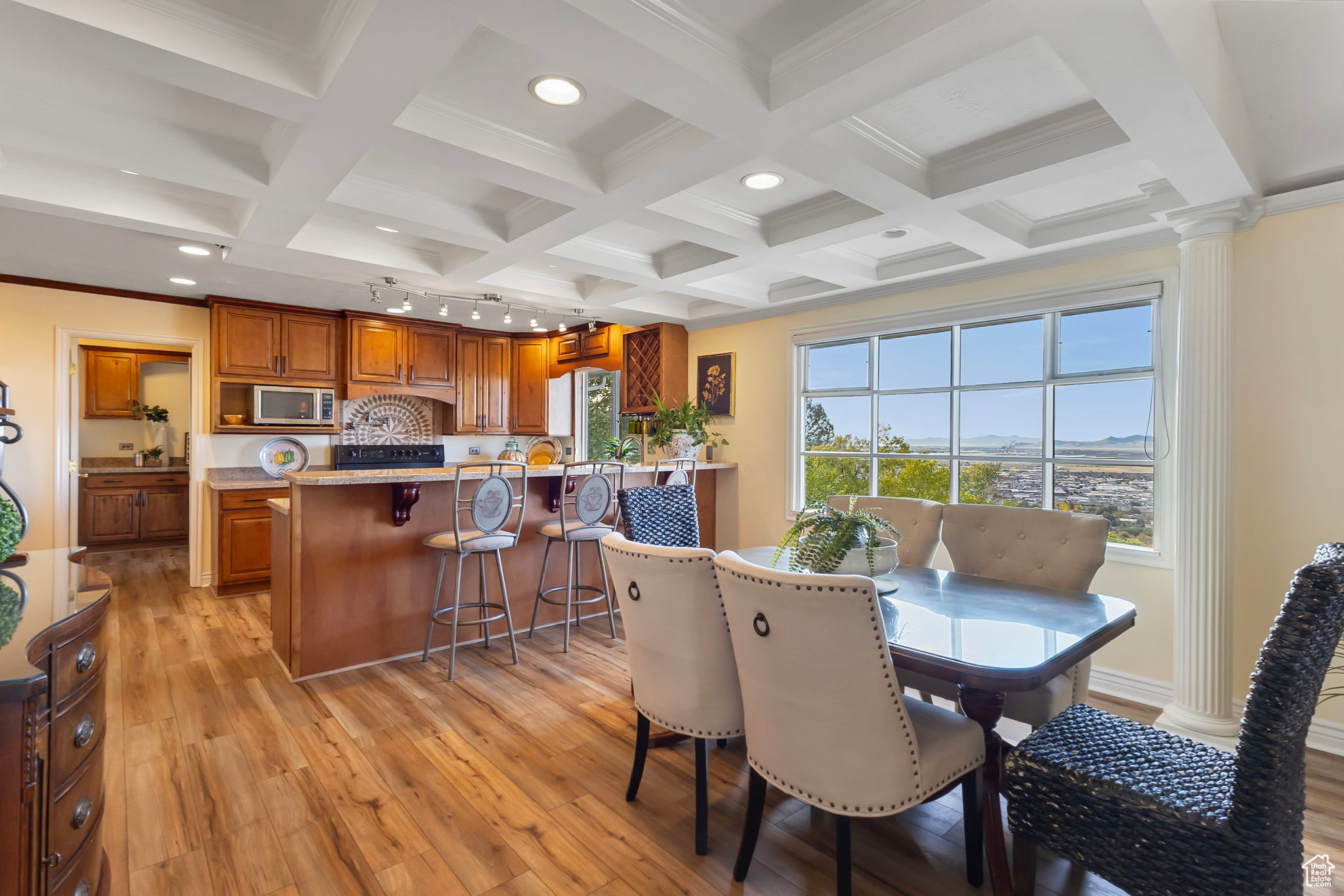 HILLSIDE OAKS SUB - Residential