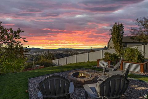 Tiny photo for 683 HILLSIDE OAK CIR, North Salt Lake, UT 84054 (MLS # 2118630)