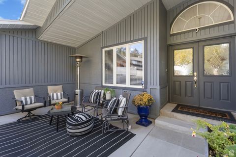 Tiny photo for 683 HILLSIDE OAK CIR, North Salt Lake, UT 84054 (MLS # 2118630)