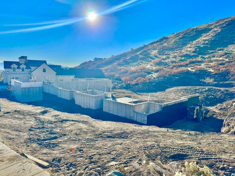 Tiny photo for 1677 N ELK RIDGE LN #18, Alpine, UT 84004 (MLS # 2084058)