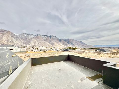 Tiny photo for 1677 N ELK RIDGE LN #18, Alpine, UT 84004 (MLS # 2084058)