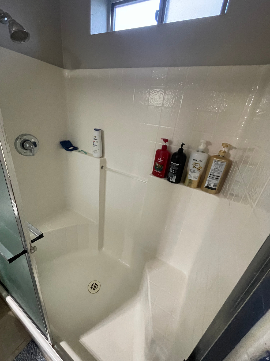 DESERT HILLS - Residential Lease