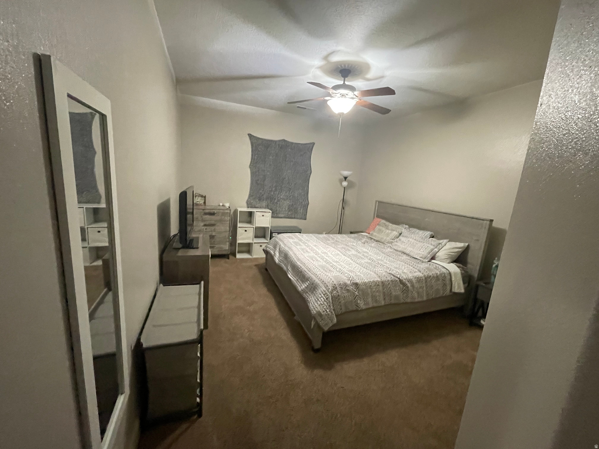 DESERT HILLS - Residential Lease